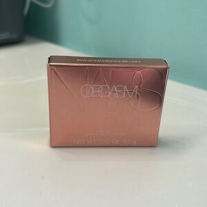 NARS blush in orgasm
